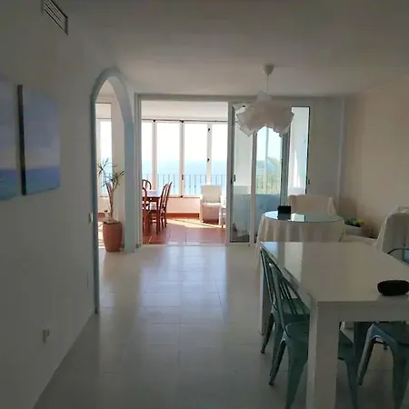 3 Bedrooms House At 75 M Away From The With Sea View Shared Pool And Furnished Terrace Prázdninový dům *